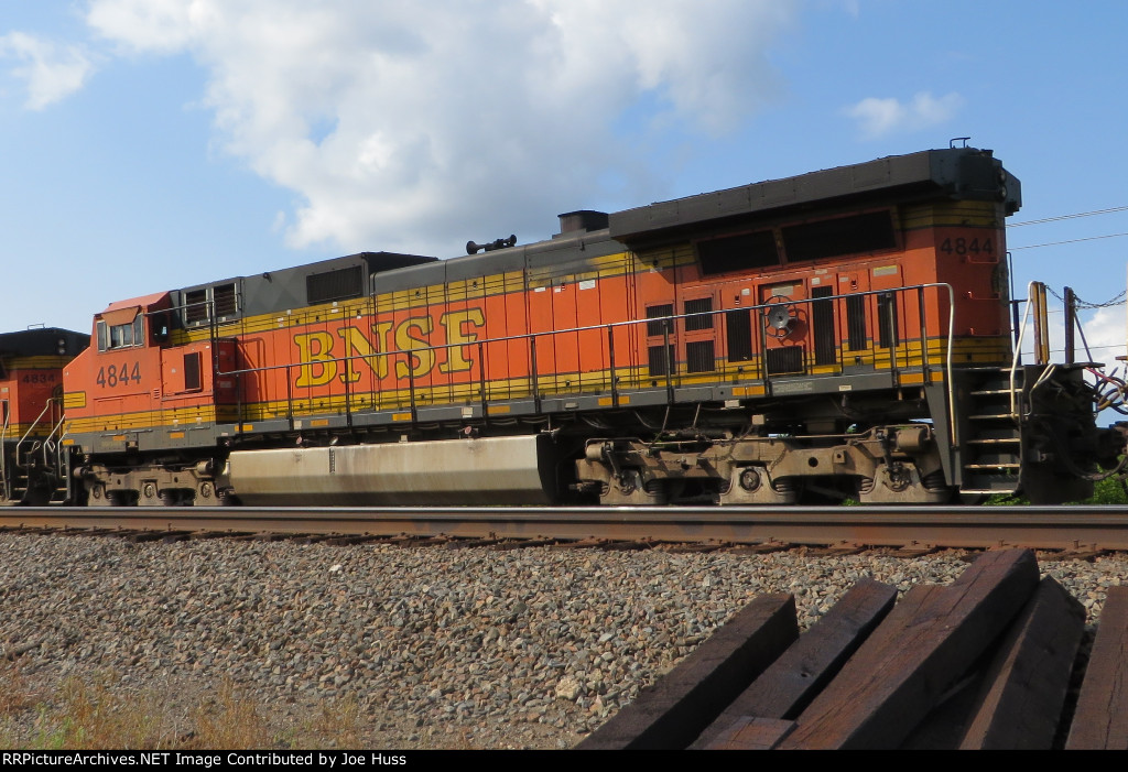 BNSF 4844